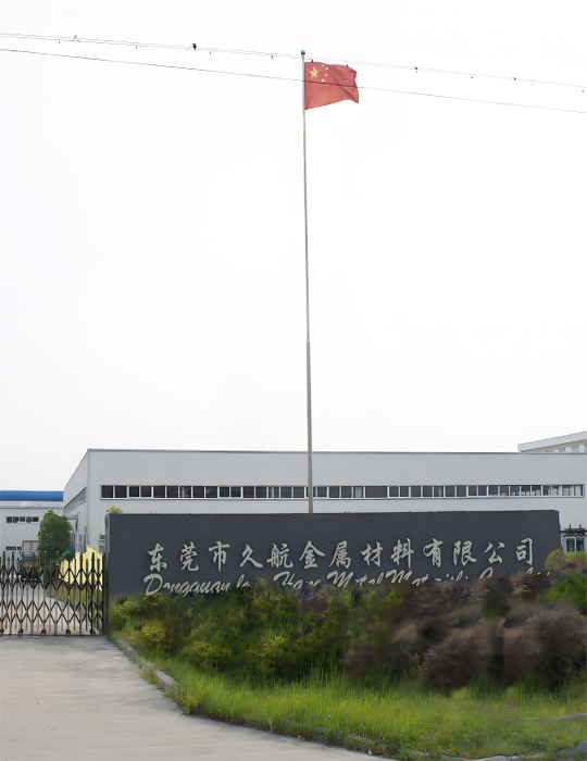 潔臣士科邁柯洗地機(jī)，走進(jìn)車間，領(lǐng)略工業(yè)場景清潔利器